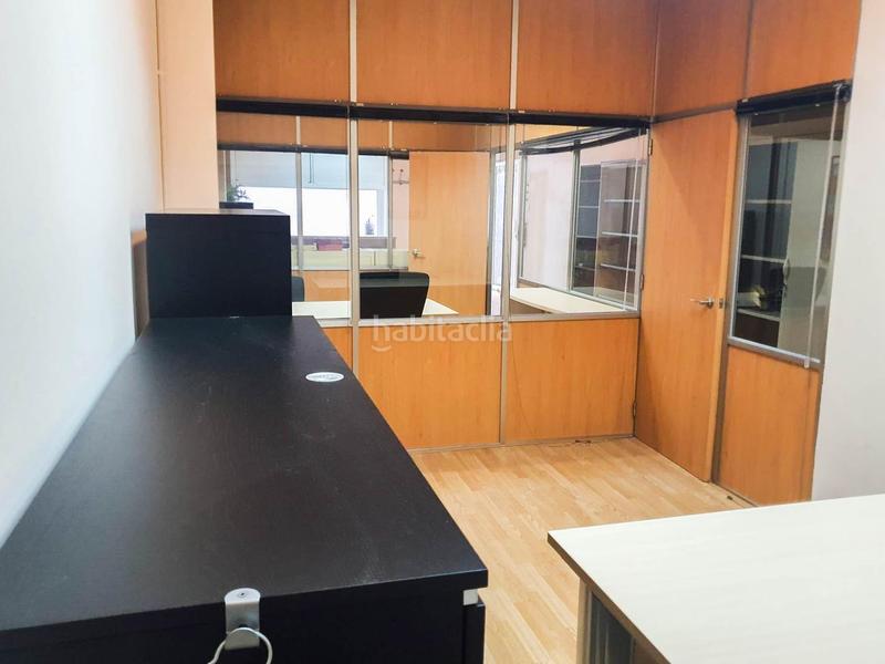 Foto c3f7b8b8-3794-47b0-a83d-8ed80365caef. Rent business premise in Nucli Urbà Esparreguera