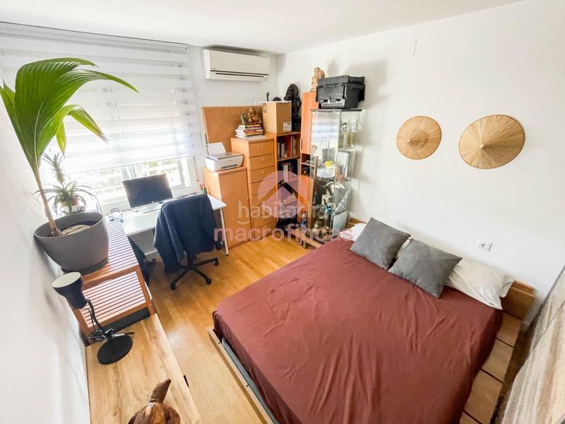 Foto 283b483e-5aa7-4406-b4d0-ff7be41dba46. Pis amb aparcament a La Verneda - La Pau Barcelona