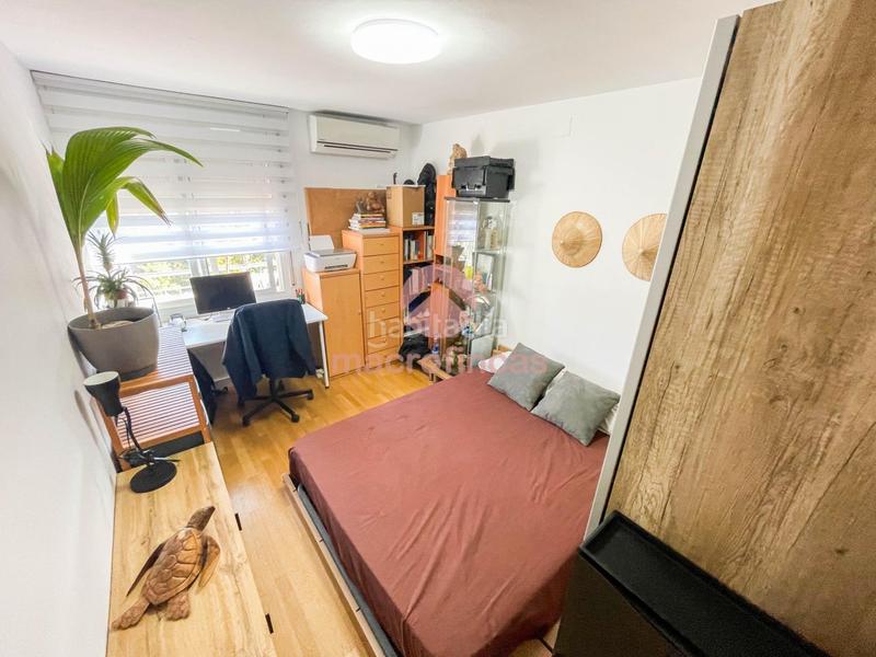 Foto b7f53fd6-32e7-4126-a97f-d68d883ef0c7. Pis amb aparcament a La Verneda - La Pau Barcelona