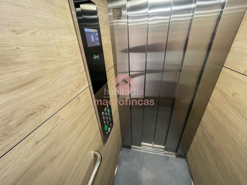 Foto c89a964a-326f-49b1-a4f5-1a97066b4229. Pis amb aparcament a La Verneda - La Pau Barcelona