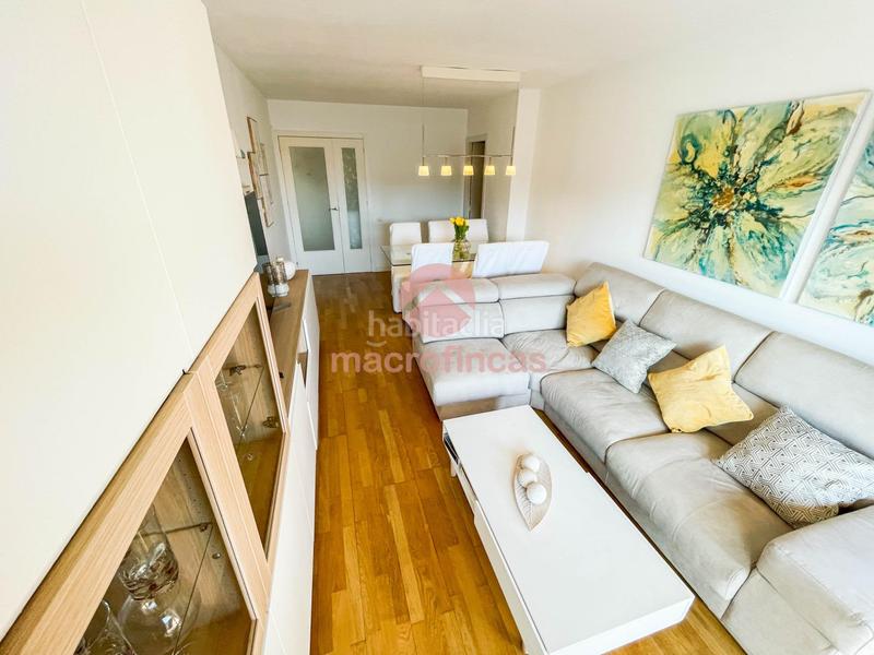 Foto cc4a2b4d-a71c-4a4f-936b-224e1046af21. Pis amb aparcament a La Verneda - La Pau Barcelona