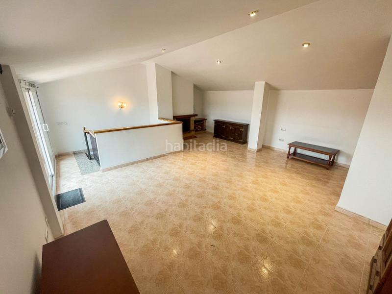 Foto 3db1c47f-4377-4034-943b-90e159defcc1. Zweistöckige wohnung mit heizung parking in Olesa de Montserrat