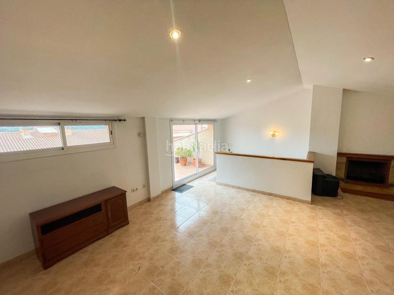 Foto 8f55c119-dffe-4173-8066-51f432663771. Zweistöckige wohnung mit heizung parking in Olesa de Montserrat