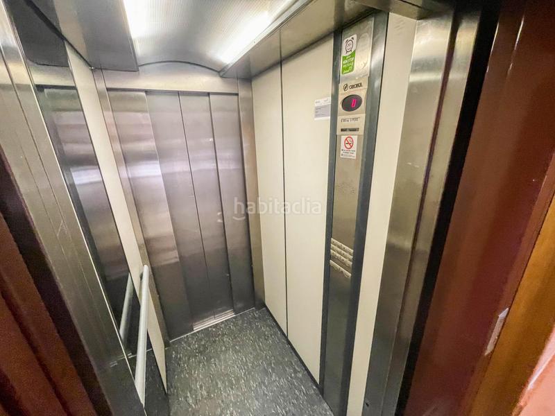 Foto d0a3d3bc-3a3e-480c-b124-99191ef822f6. Zweistöckige wohnung mit heizung parking in Olesa de Montserrat