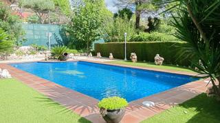 Chalet en Abrera. Chalet en venta en abrera  urbanización can villalba