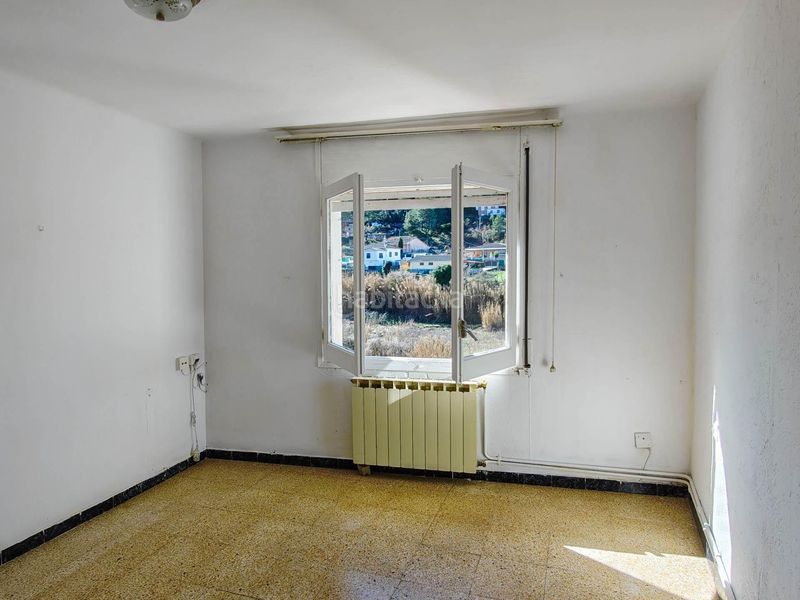 Foto bb240310-1835-41a9-a775-9ee878885485. Casa amb calefacció aparcament a Monistrol de Calders