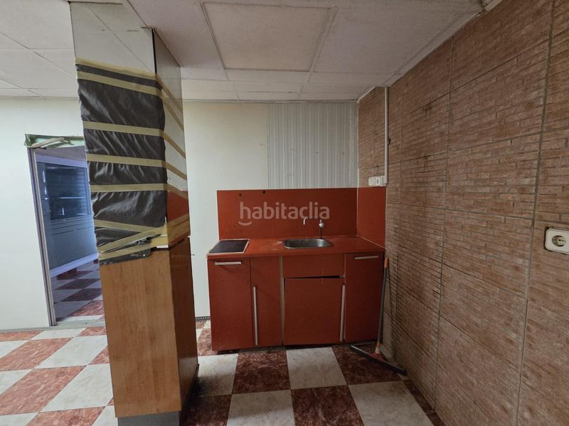 Foto 4e81c7cf-6a9c-4976-9192-27b3528f2f9f. Lloguer local comercial a Martorell