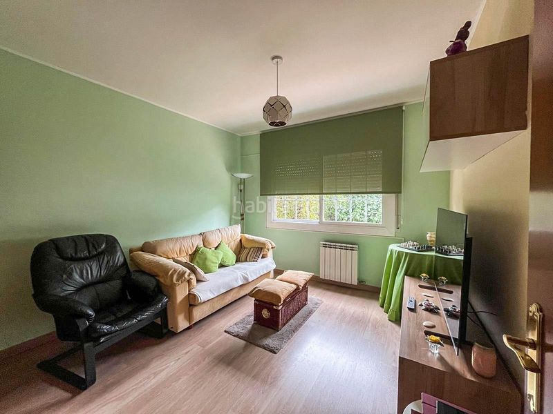 Foto 15ed9ce2-9f30-40d8-b44e-497f0cfad93b. Xalet amb calefacció piscina a Can Rial Esparreguera