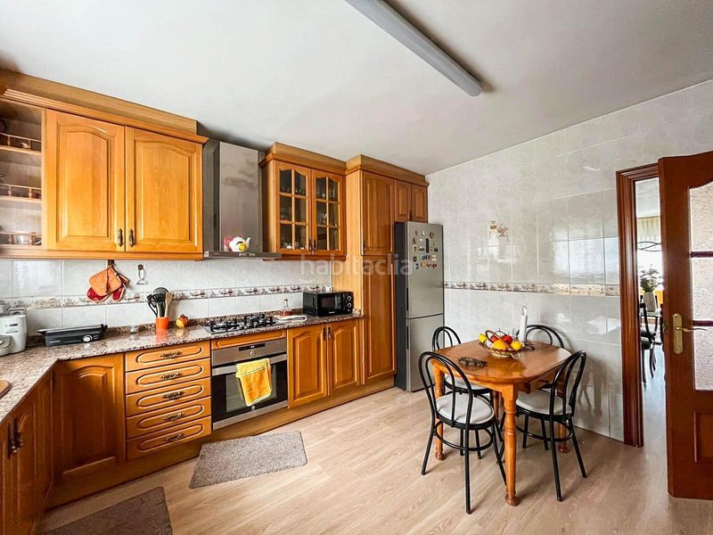 Foto 378cebda-95bb-4673-a4a3-ec223e3d4692. Xalet amb calefacció piscina a Can Rial Esparreguera