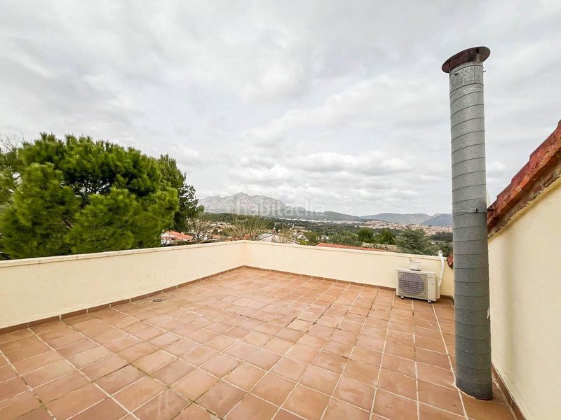 Foto 63507a94-a2bb-4e71-9dae-d1243d738a68. Xalet amb calefacció piscina a Can Rial Esparreguera