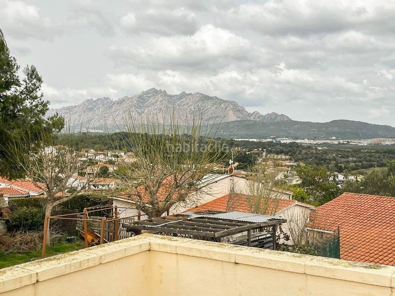 Foto fec5e8e2-e3f1-4869-a661-2621f5ba7166. Xalet amb calefacció piscina a Can Rial Esparreguera