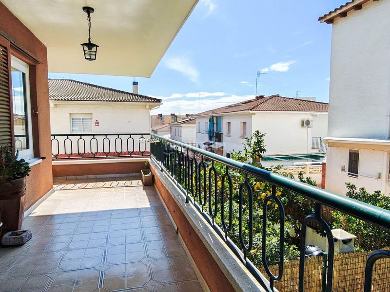 Foto a83643f5-5923-477c-a9a4-10efed1dee6c. Pis amb aparcament a Segur Platja Segur de Calafell