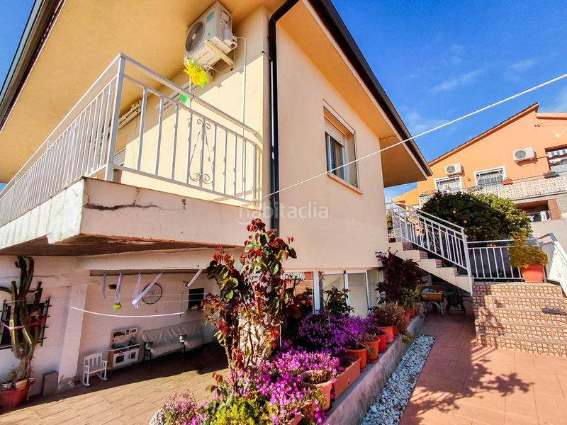 Foto f408b55a-7daf-430f-9a44-70af65f71e76. Casa amb aparcament a Hostalets de Pierola (Els)