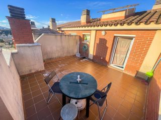 Duplex in Olesa de Montserrat. D�plex en venta en olesa de montserrat zona estatut