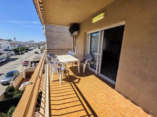 Flat in Cunidor. Bonito apartamento en venta a 50 metros del mar en cunit