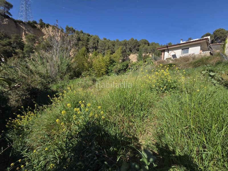 Foto a069336e-4dfe-44d9-b972-51a396f38535. Terreny residencial a Abrera