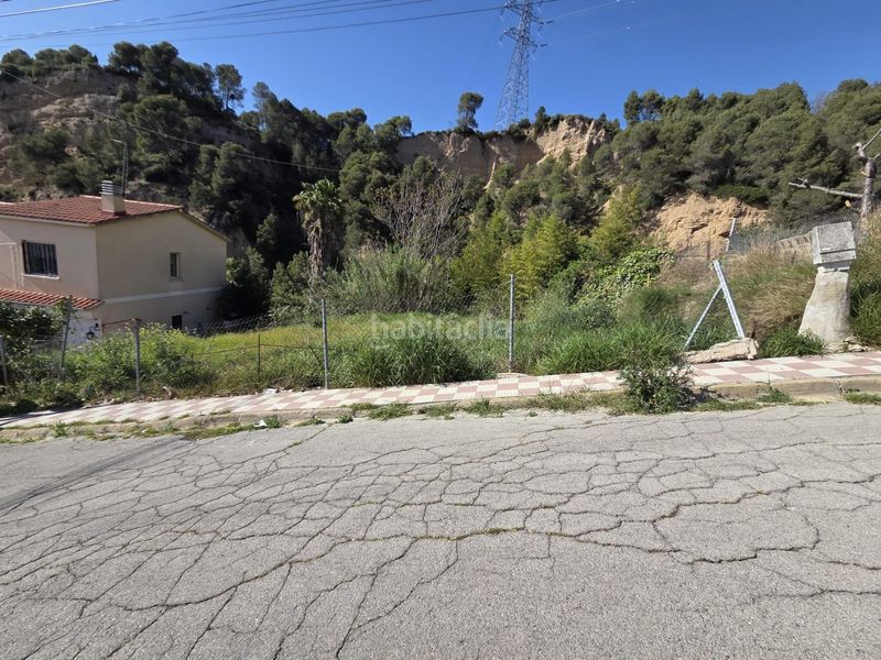 Foto ca1ca998-5f5e-4352-8a3e-0e7f1d395437. Terreny residencial a Abrera