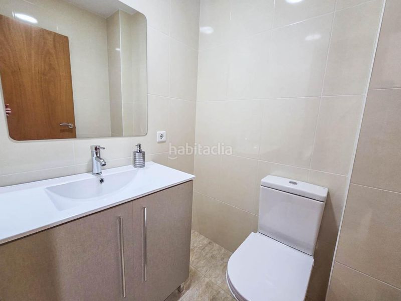 Foto 7cbb8dbd-e2b5-4c8b-b8ec-13a3ba439fa2. Casa adossada amb calefacció aparcament a Vilanova del Camí