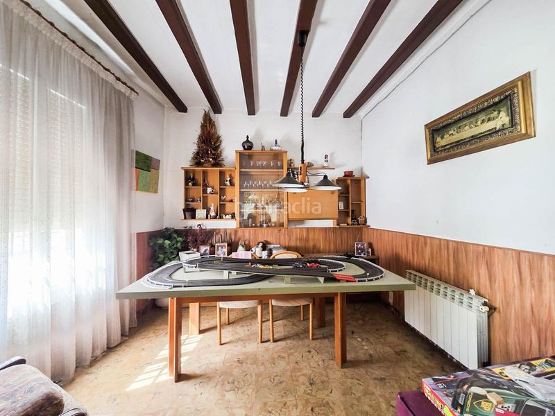 Foto e3de7afe-25f8-4ce5-821b-5908355e00eb. Casa adossada amb calefacció aparcament a Papiol (El)