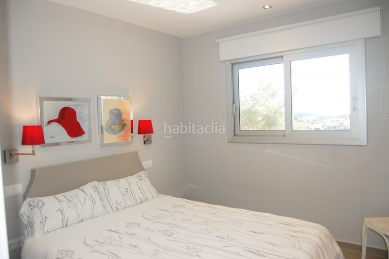 Foto 09746ce2-80cd-4b8f-b419-b6730c58238c. Haus mit parking pool in costa Cunit - els jardins - els rosers Cunit