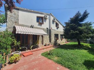 Casa in Castellbisbal. Espectacular casa en venta con piscina en costablanca, castellbi