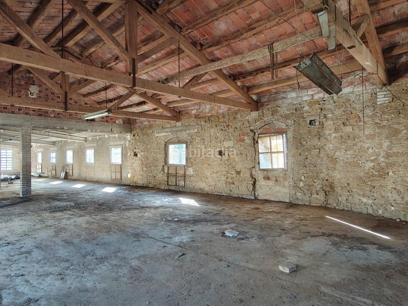 Foto eb1cffeb-32a6-4b8e-a691-ba8fa05ce7de. Edifici a Monistrol de Calders