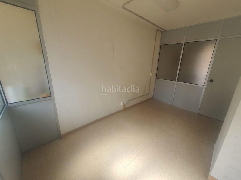 Foto 1f7cc200-991c-489b-887b-ea65bb66b365. Local comercial a Martorell