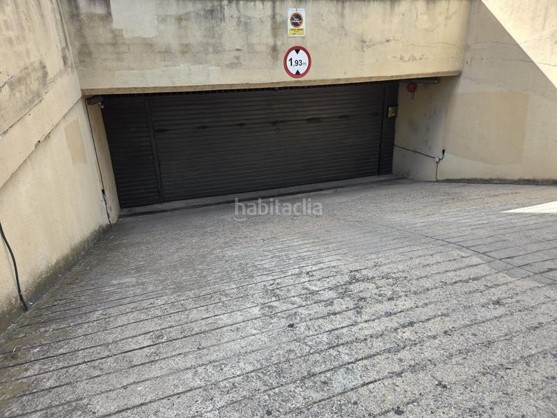 Foto 8a8d804b-0ab7-458d-9a48-82322c6ea569. Aparcament cotxe a Martorell
