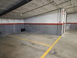 Aparcament cotxe a Martorell. Plaza de parking a la venta en zona camí fondo de martorell
