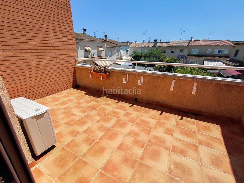 Foto 698de8c8-3e2a-431f-9cb5-d2e0ef8383fa. Casa adossada amb calefacció aparcament a Cunit residencial Cunit