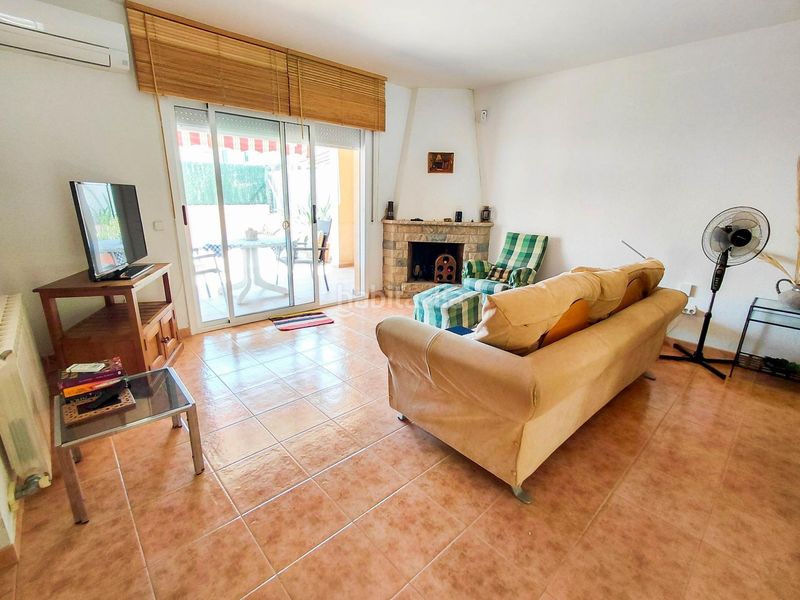 Foto 7381367c-be36-46d5-a038-974d4ee0f6ea. Casa adossada amb calefacció aparcament a Cunit residencial Cunit