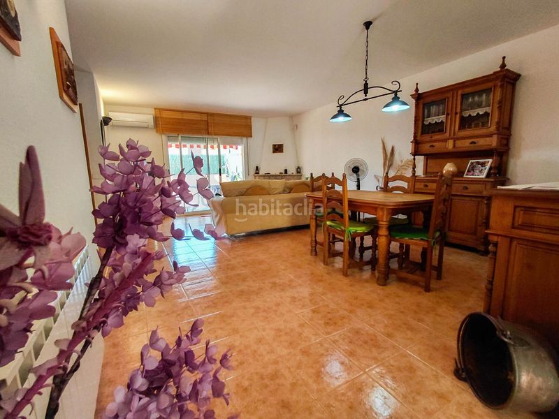 Foto a513cace-5c3f-406e-953f-fffe96d04396. Casa adossada amb calefacció aparcament a Cunit residencial Cunit