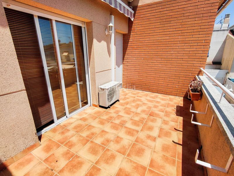 Foto c0c014f2-560f-416f-ae21-50ec29d28831. Casa adossada amb calefacció aparcament a Cunit residencial Cunit