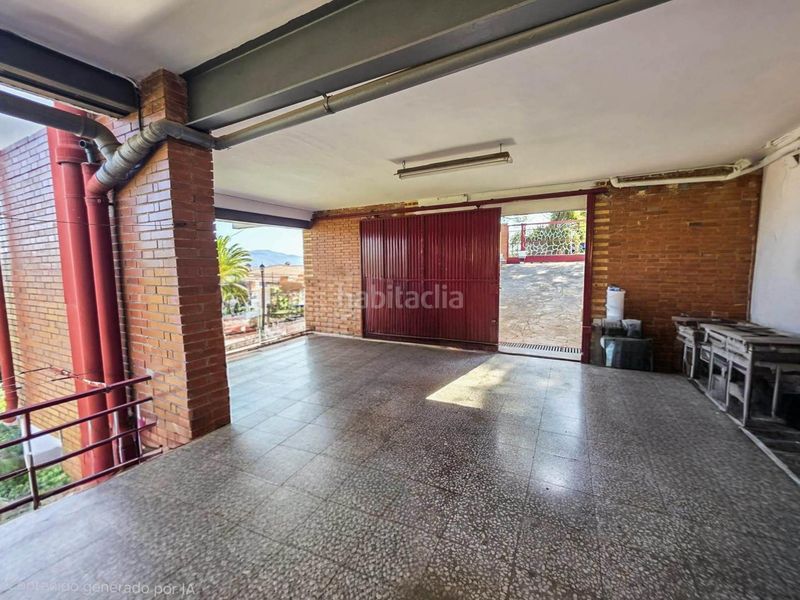 Foto 57659858-3bdb-44a5-82f6-d4b695820c93. Xalet amb calefacció aparcament piscina a Abrera