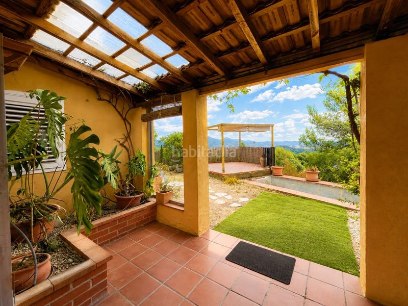 Foto 0ac9aaec-6619-46de-a396-81aba1214bf7. Casa amb piscina a Mas d´en Gall Esparreguera