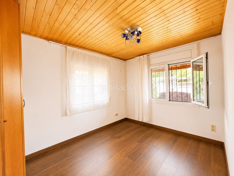 Foto cada65a7-3c54-4375-90a4-b6cc63068607. Casa amb piscina a Mas d´en Gall Esparreguera