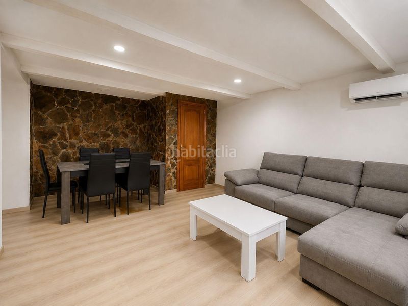 Foto ab8ef5f7-fb80-4025-bd28-34a2229588a3. House with heating pool in Mas d´en Gall Esparreguera