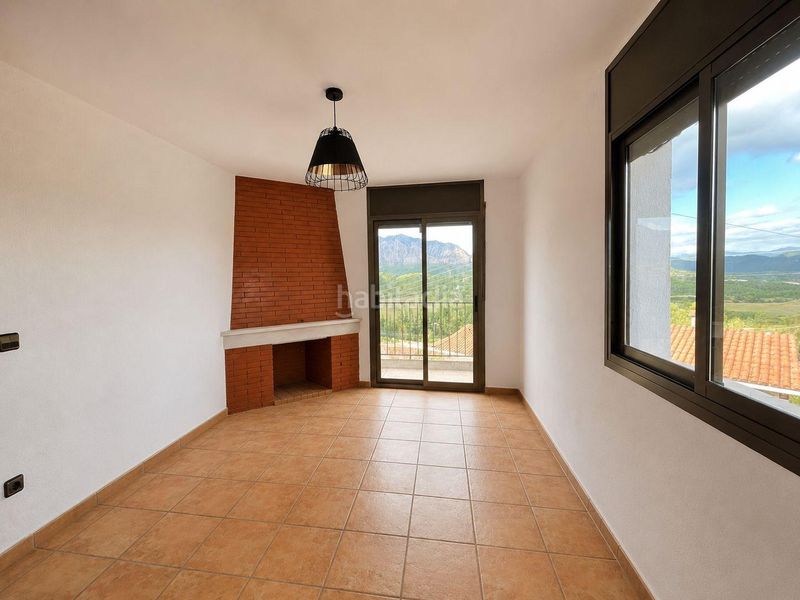 Foto be20fce1-b8c9-466b-9da6-dcef83b9ac0e. House with heating pool in Mas d´en Gall Esparreguera