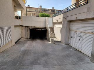 Affitto Posto auto in Cunidor. Plaza de parking en alquiler en cunit  zona plana