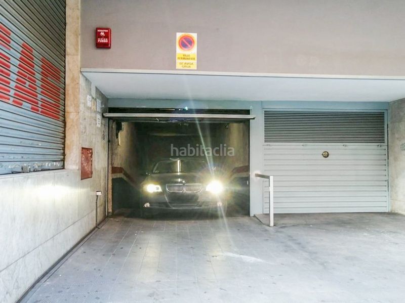 Foto a505b7b5-b35a-4d0f-bdba-0d01c44086b2. Aparcament cotxe a Trinitat Vella Barcelona