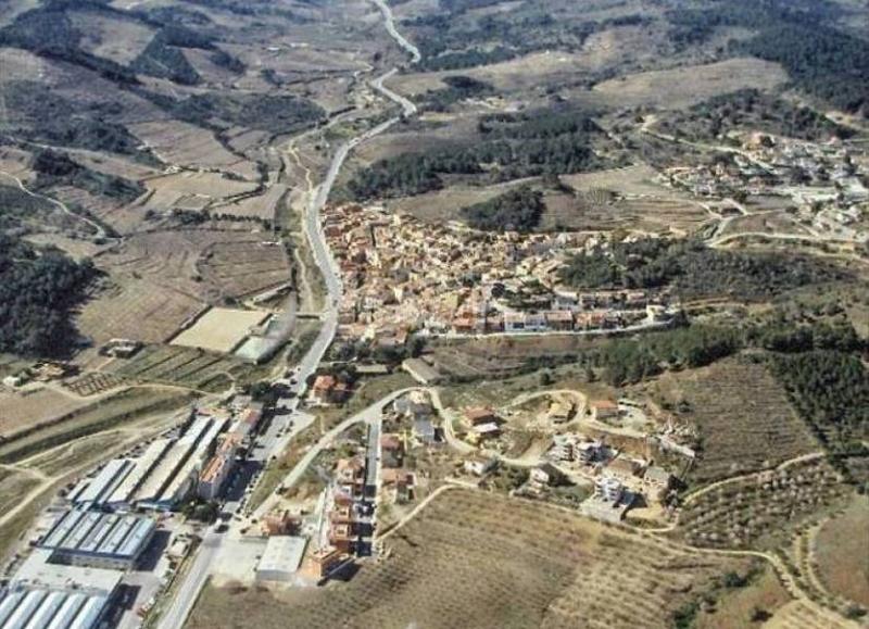 Foto c0d046bc-67f7-43cf-aab4-82bc1cb80cbb. Terreno residenziale in Riudecols