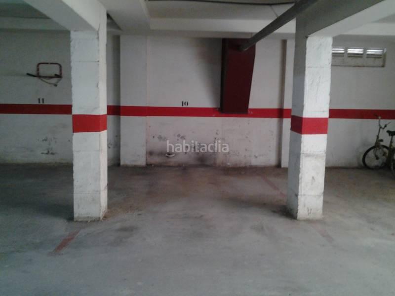 Foto 2d6dc554-49be-46a8-979b-fa1859a1ef47. Autoparkplatz in Nucli Antic Cunit