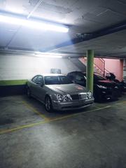 Parking voiture à Olesa de Montserrat. Plaza de aparcamiento