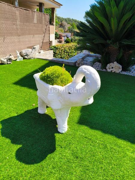 Foto 4684f00d-89fd-45db-b23a-08b00b056812. Chalet con parcheggio in Abrera