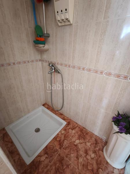Foto 5cc3026d-e057-473e-ba53-d52056eb7d92. Chalet con parcheggio in Abrera