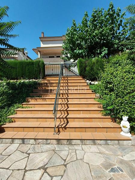 Foto 5fa8ca90-29ac-41ea-a761-8c77824b831c. Chalet con parcheggio in Abrera