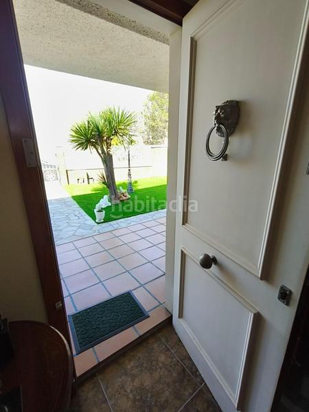 Foto 85a879ce-47af-427a-be40-c74f0d51f860. Chalet con parcheggio in Abrera