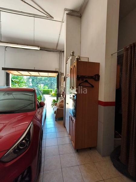 Foto 8bd9554f-8a2b-42d8-bbc2-8f4a8ee8882f. Chalet con parcheggio in Abrera