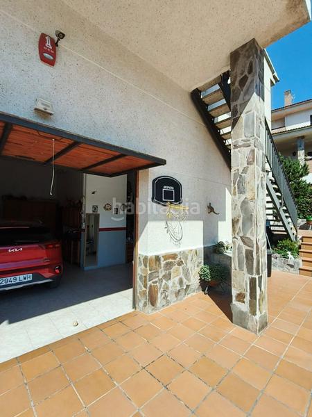 Foto c787c435-65f1-4b07-a998-c323ed5e8367. Chalet con parcheggio in Abrera