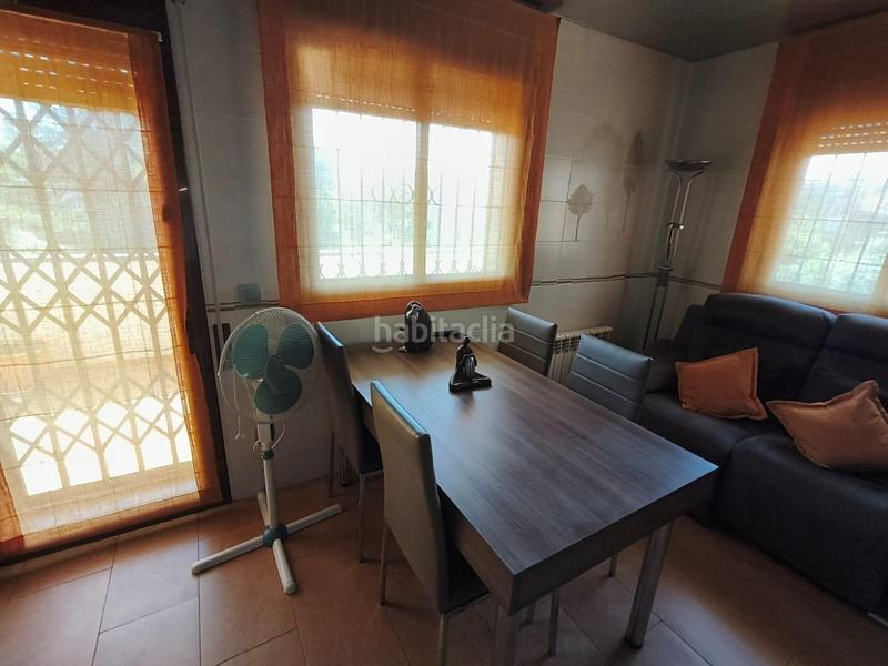 Foto fb83ce01-821a-4c7b-920d-661680818721. Chalet con parcheggio in Abrera